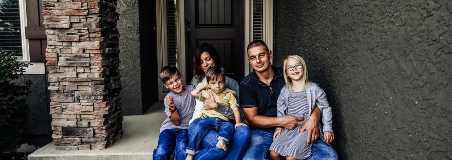 Kansas City Family Photography At Home Photo Session Kid Mom Dad Front porch back porch