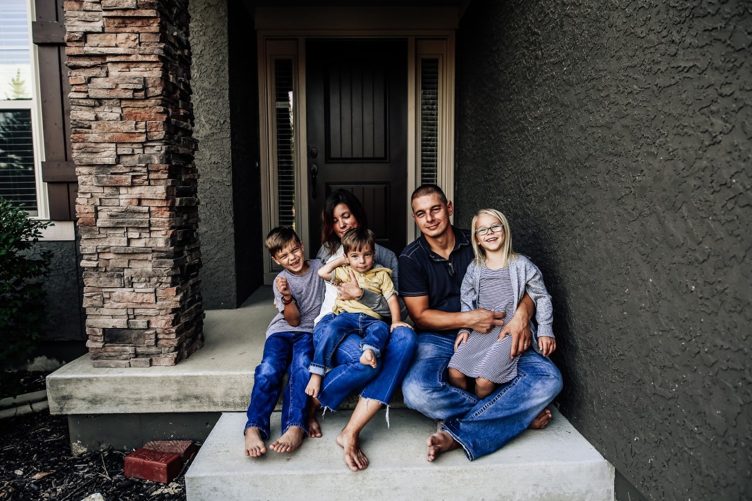 Kansas City Family Photography At Home Photo Session Kid Mom Dad Front porch back porch