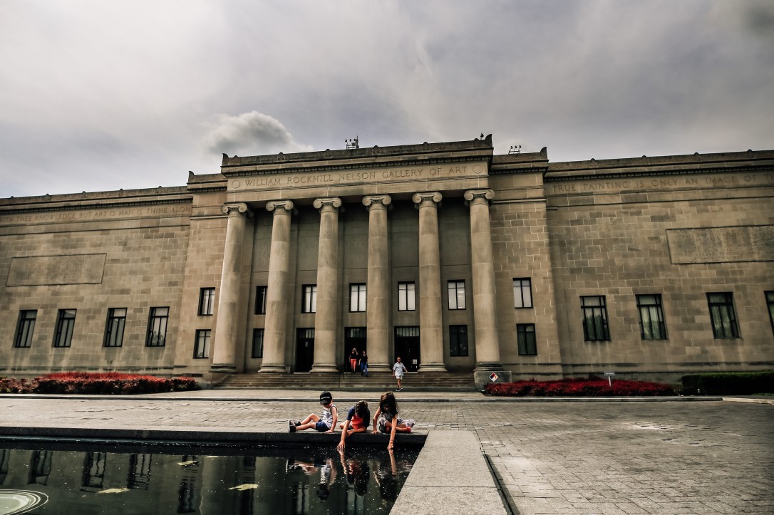Nelson Atkins Art Museum Kansas City front pond children reflection