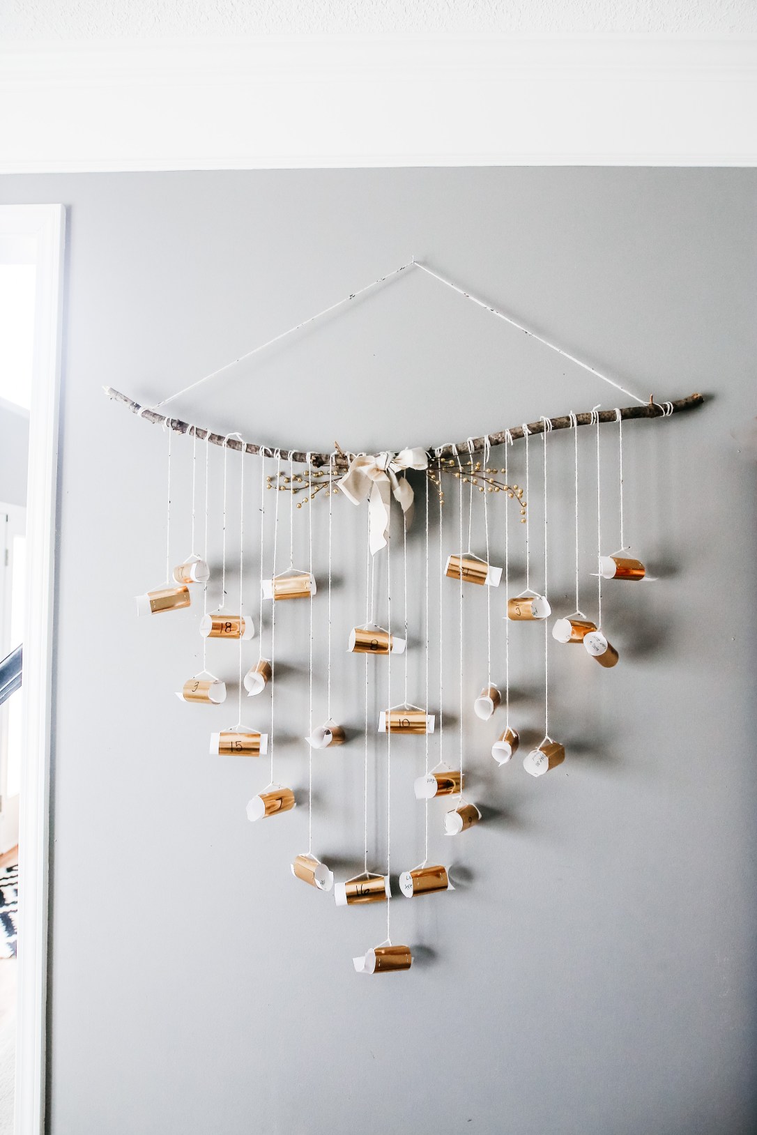 DIY holiday christmas advent activity calendar